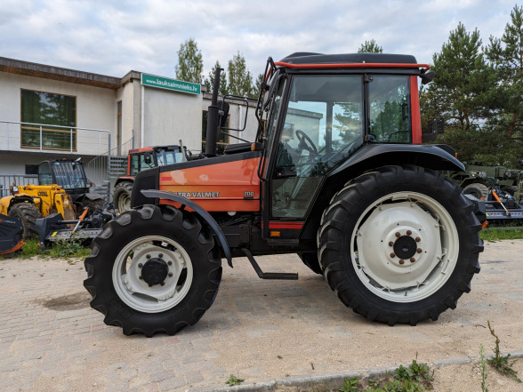 1999 Valtra Valmet 700