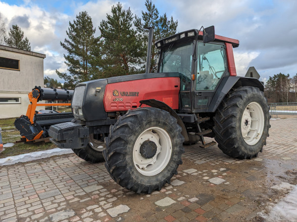 Valtra Valmet 8300