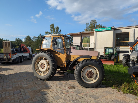 Valtra Valmet 903